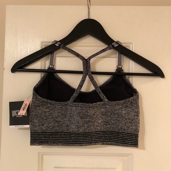Victoria’s Secret Sport Bra 💕 - Picture 3 of 3